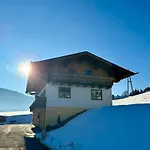 Apartman With Mountain Views *