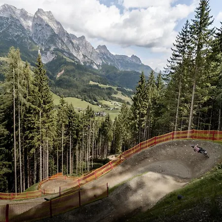 Διαμέρισμα With Mountain Views Leogang