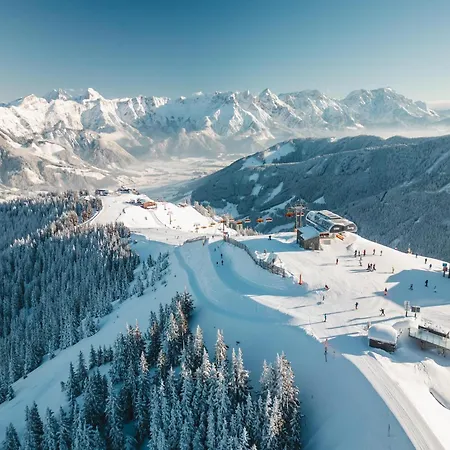 Διαμέρισμα With Mountain Views