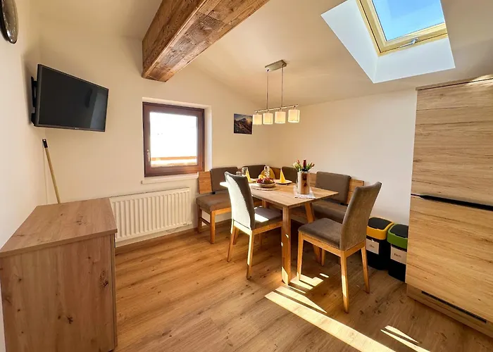 With Mountain Views Διαμέρισμα