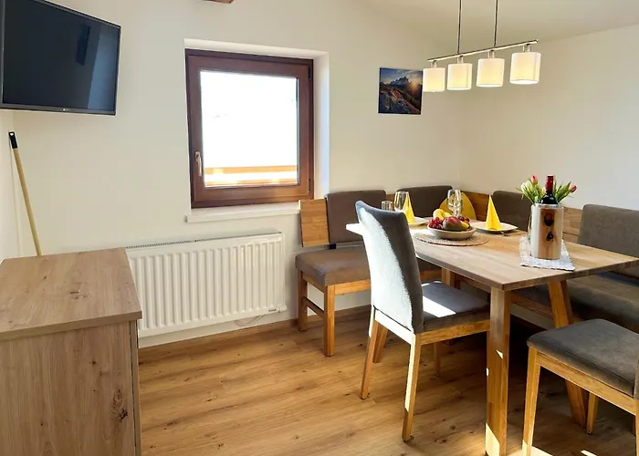 With Mountain Views Διαμέρισμα *